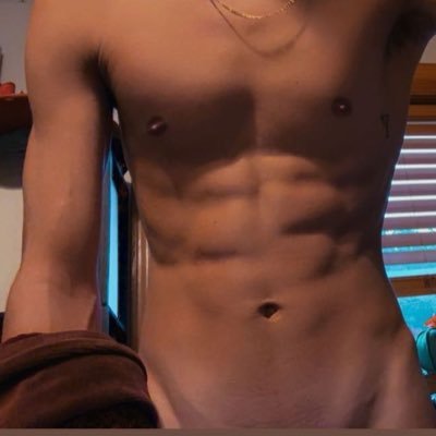 27, vers twink ;) Snapchat: @creamtwink **OnlyFans link below ⬇️