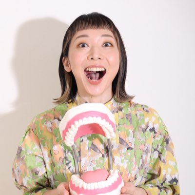 chang728's profile picture. 京都で「歌どころか声出すこと自体が辛いんだよ」という人のための #ボイストレーニング 教室 を開いている声楽家ですが浄土真宗本願寺派の僧侶の先生の元で #天台声明 を習い始めてハマってます。