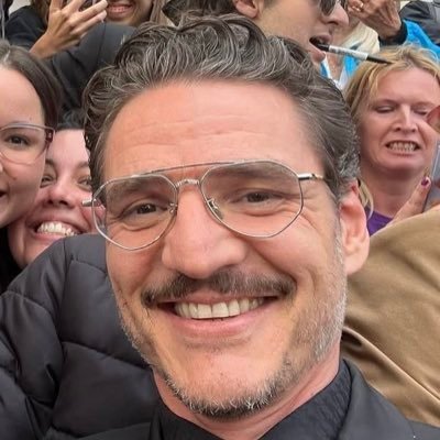 pedropascal121's profile picture. Actor
