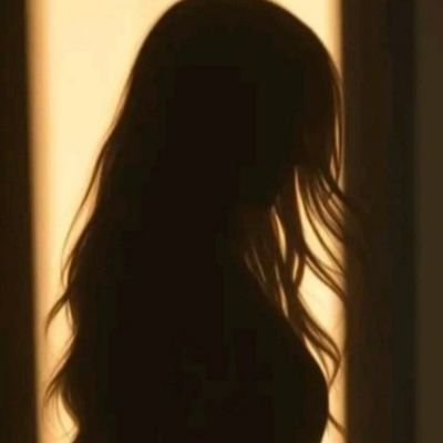 هناك فراغ في الروح لا يمكن ملؤه بكلمات العزاء ولا بحضور الأحبة إنه فراغ يعبر عن الفقدان الذي لا يعوض//كاتبة مبتدئة أحب كتابة الخواطر 💔🕊. (لطفآ الخاص ممنوع).