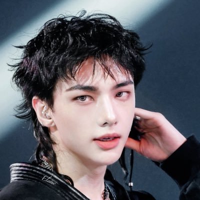 rovava278408's profile picture. 