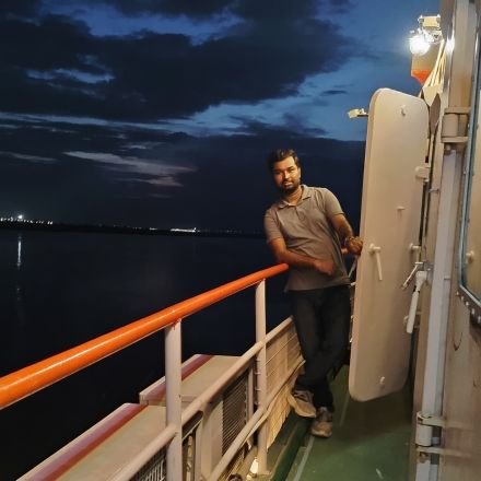 हे वन्दनीय भारत हे, अभिनंदनीय भारत जीवन सुमन चढ़ा कर हम साधना केरेंगे वन्दना केरेंगे.
जय हिंद
( Nation First)
हिन्दुत्व मेरी नसों मे खून बन कर दौड़ता है
