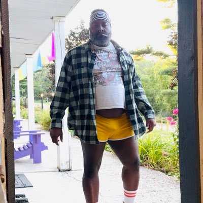 Making things and doing stuff. Hug Enthusiast. yoûNEĖK. #blm | he/him •~*𝘗𝘦𝘳𝘴𝘰𝘯𝘢𝘭 𝘈𝘤𝘤𝘰𝘶𝘯𝘵™*~•