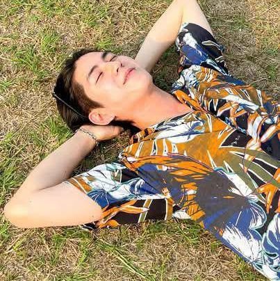 SeatawinanM's profile picture. Support for @Seatawinan
Support from Myanmar🇲🇲