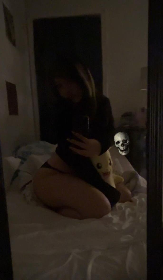 Alvin_Davidsont's profile picture. This is only a side page... Please check out my primary account @gabyy_winter