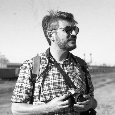 julian_erre_'s profile picture. Quien se va sin que lo echen, vuelve sin que lo llamen