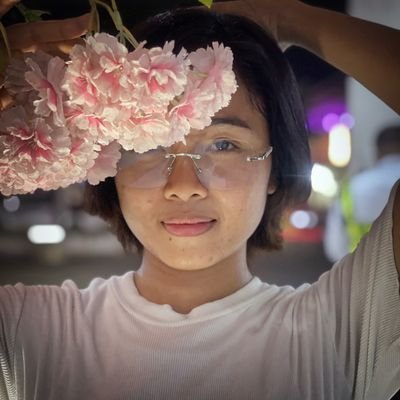 on the last pages🖋️ at code coffee taking a pict. (icnp) fond of documentary activity and the street-view (🎞️)✷