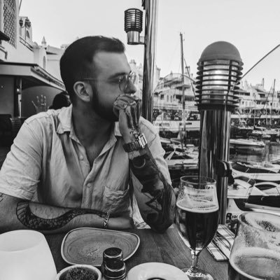 realAaronHMD's profile picture. Ottawa / Photographer / Interactive Media Design / Volleyball