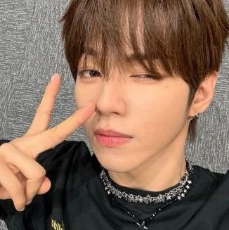 ahof found me ✧
lost in the ahofverse ✧
just a new stan wandering in hall of fame galaxy