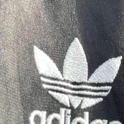 liu1_2's profile picture. 2000