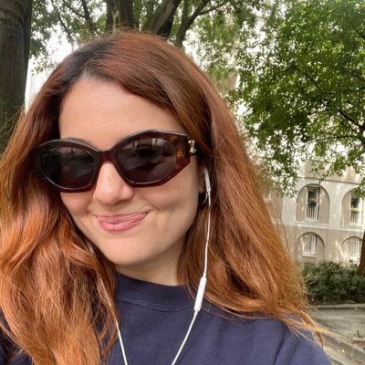 jihane__b's profile picture. she/her