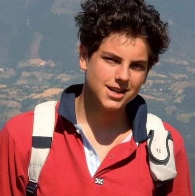 MukiibiGodfrey3's profile picture. An educationist as well as an entrepreneur.