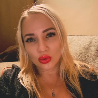 18+ Only
I am Cara-BSW. Follow as I go through my bimbofication journey aged 47 😍