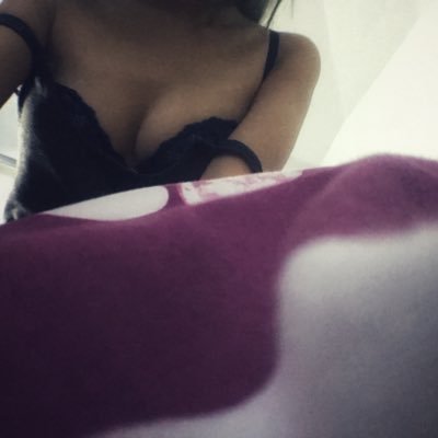 🇭🇰03女大學生 啱啱下海 自己有工作室 可以外約上門 搵零用💰 詳情搵我wts https://t.co/9mhWeOX1xk