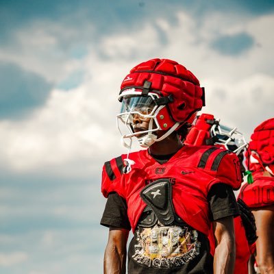 East Kentwood (c/o2027) |5’10 |150| Multi-sport STUDENT athlete/3.0/phone number 616-644-3804/insta:Stephan2jones email: Stephan2jonesca@gmail.com