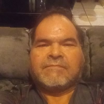 La vida es un carnaval y hay que vivirla cantando.