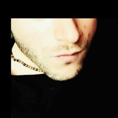 30ans.
Élégance, culture, impertinence, science🌹✨.
Artiste occasionnel
Ici pour me distraire & l'actualité🍿.