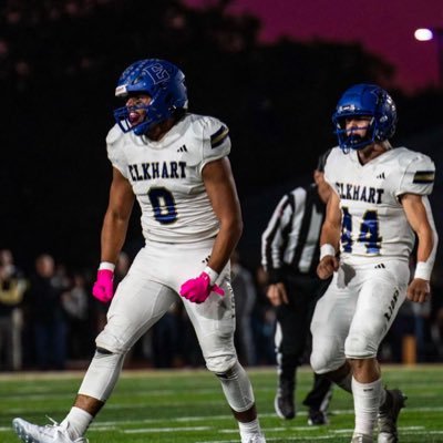 27🎓 6’1 225lbs inside/outside linebacker 3.0 gpa contact-5743670324 email- kroskros08@icloud.com https://t.co/YNm5E21rCM