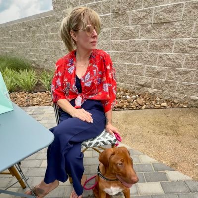 Proud Texas woman 🌵putting America 🇺🇸 first! Passionate about Texas and our country’s future. Let’s Make America Great Again! 🇺🇸 NO DMs!!! DO NOT DM Me!