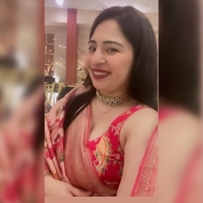 Avid Reader & Writer| Kashmiri Hindu-Poonchi | Political Enthusiast | Tweets on Me & My Thoughts | Relationships | Love & Breakup