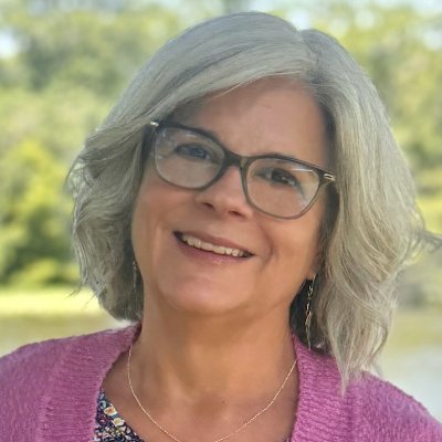 suzagator's profile picture. 