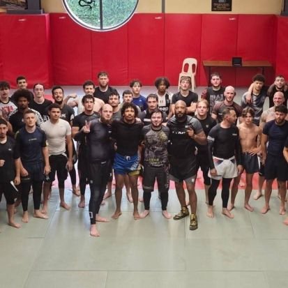 Brazilian jiu-jitsu Black Belt, Grappling & Wrestling Fighter
De la Riva HDF,
LOSF Wrestling,
Ronchin Grappling, Rampage ACADEMY & AAM Sin le Noble instructeur