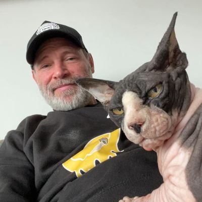 MarusOwen's profile picture. I am the head of the Medical Department and also the Director of safety