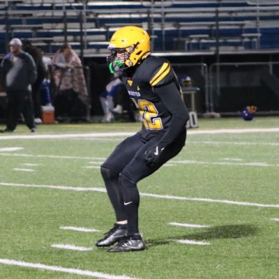 DB / track ⭐️6ft 185 lbs 40 - 4.35 100m- 10.56 200m- 21.98 @ Rochester Community/Technical college 3 years of eligibility left spring ready transfer for ‘26