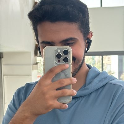 qaeq_9's profile picture. @theycallmedoca ,public acc, JAM =just a human and ,Atypical person, med student