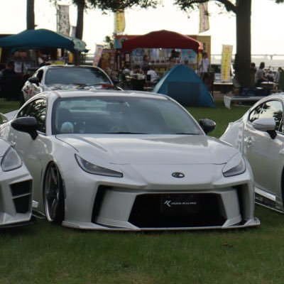 KUHL GT04のGR86にお父さんのを借りて乗ってます。 KUHLとバンドリが大好きで、倉田ましろちゃんが推しです💙 最近一眼📷始めました。