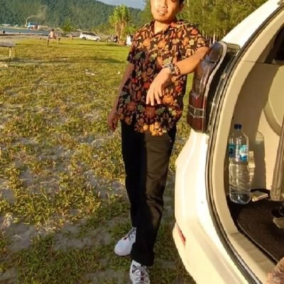 barrok_r's profile picture. melayani dengan sepenuh hati