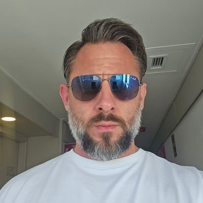 N559911's profile picture. The Yup! guy