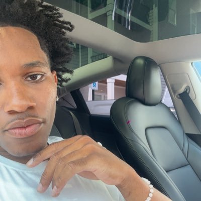 wsc0z's profile picture. protect your value and dispose of your trash ®️