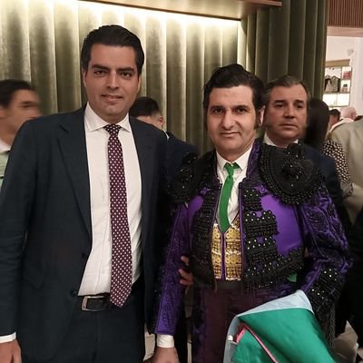 ¡Yo vi a Morante cortar un rabo en Sevilla! El Sevilla es sevillano en Andalucía, andaluz en España y español en Europa y en el mundo (José María Del Nido)