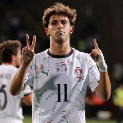A vida fez-me do Porto e eu fiz do Porto a minha vida. sócio n.° 126774.