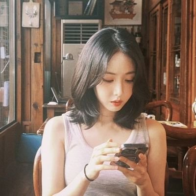 × 𝐊𝐀𝐑𝐀𝐊𝐓𝐄𝐑 𝐅𝐈𝐊𝐒𝐈 milik PRIM. × Ratnaduhita Gianina Sastradiredja, sudah mendapat gilirannya untuk bahagia🌻 Pokoknya punya Harjuna Yasa🐻🤍