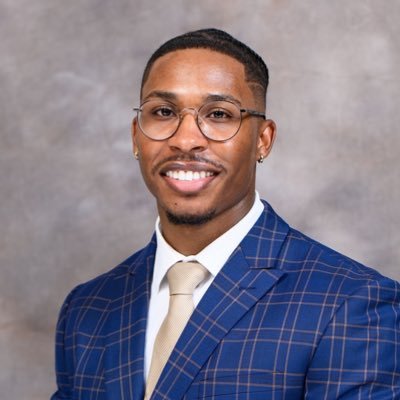 MS4 @HowardU || Exercise is Medicine || Aspiring #Physiatrist, || @AAPMR Student Ambassador || @Pathways_in_PMR Outreach || 🏋🏾🎮🏀🐶🏌🏾♂️