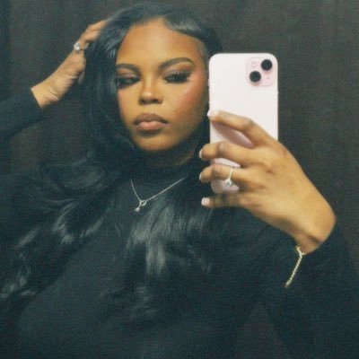 Hirahyasmine's profile picture. #newpage Ig @1syr.__. Philly lash tech 💞