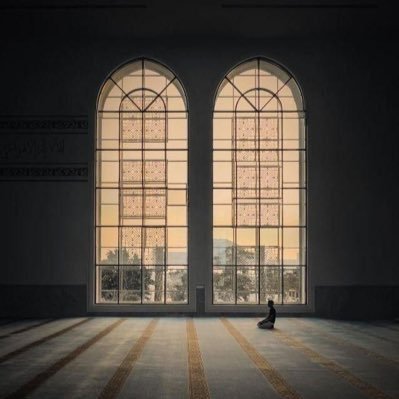 لا إله إلا الله محمد رسول الله محمد صلى الله عليه وسلم 🤍