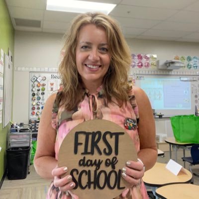 ✨Good Human✨/👩🏼🏫Primary Teacher/👩🏼💻Blogger/💁🏼♀️Mother @RCSD_No81
