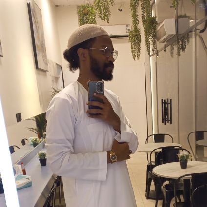🇸🇩🇸🇦 DOCTOR .. OIUMED ..
Bilingual tweets .. Coherent .. Elegant mess .. Loyal to Music .. Shadow of football ..
caramel is the taste of happiness ..