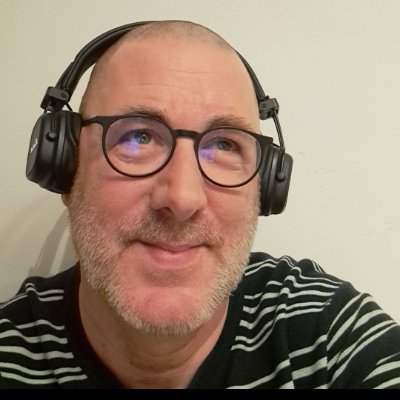 I love music....in all its forms. Despite all the hate in the world; i try to remain positive. With music, friends, colleagues and family. Stay strong🧡🤎💜🩵