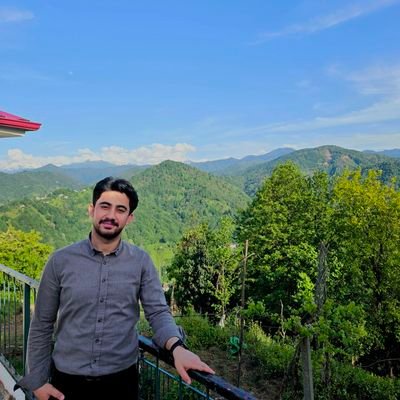 |Leylâ' nın göze görunmez askerleri.
En büyük ordu Leylâ' nın gözleri...
