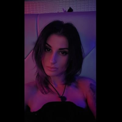 Goddesscomet@yahoo.com
CashApp: LunaWolf13
Wallet Rape..Ass Worship..FinDom..Foot Fetish..Tribute Losers.