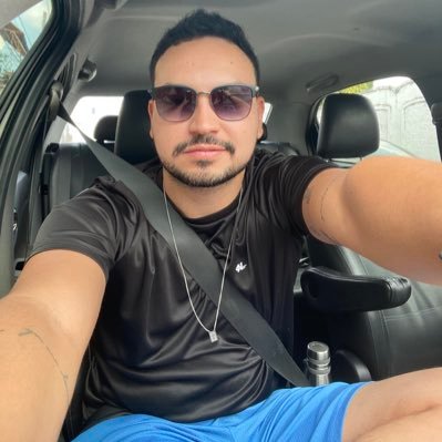 Manauara, canceriano com ascendente em áries, mas é gente boa. CARPE DIEM 🪬✌🏼😉