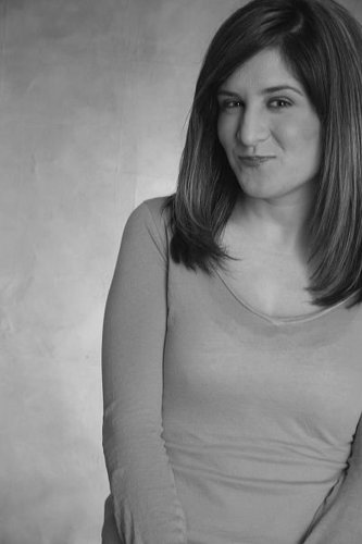 SarahMackell's profile picture. Glasses