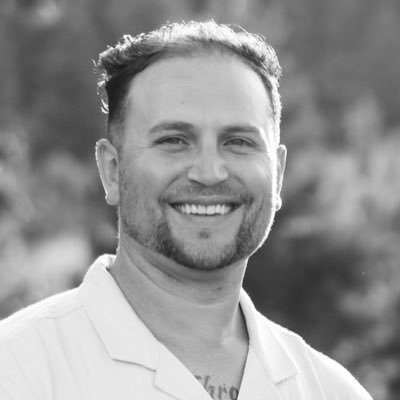 drewyoung22's profile picture. Father, Husband, Avid Sports Conversationalist