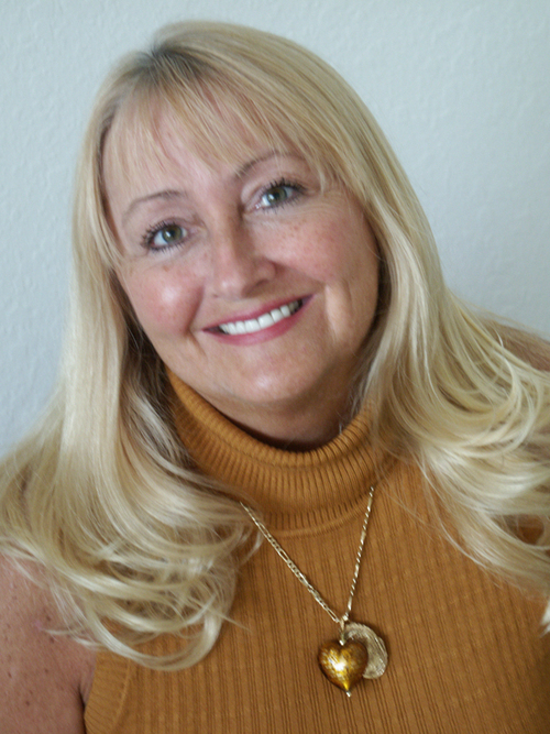 artbysan's profile picture. Continuing to travel, laugh most of the time, love family and friends and create artwork on this great planet.