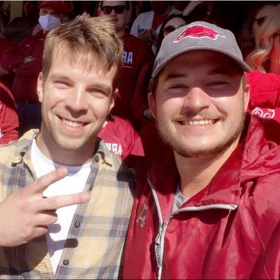 Die hard Arkansas razorback and Green Bay Packers fan! Go Pack Go! Woo pig 🐖!!