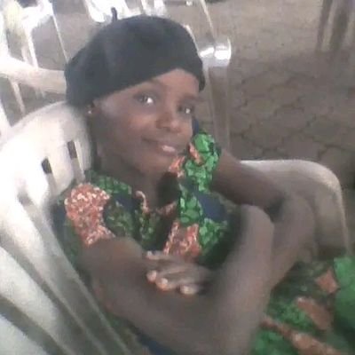 tweetwithabbie's profile picture. 